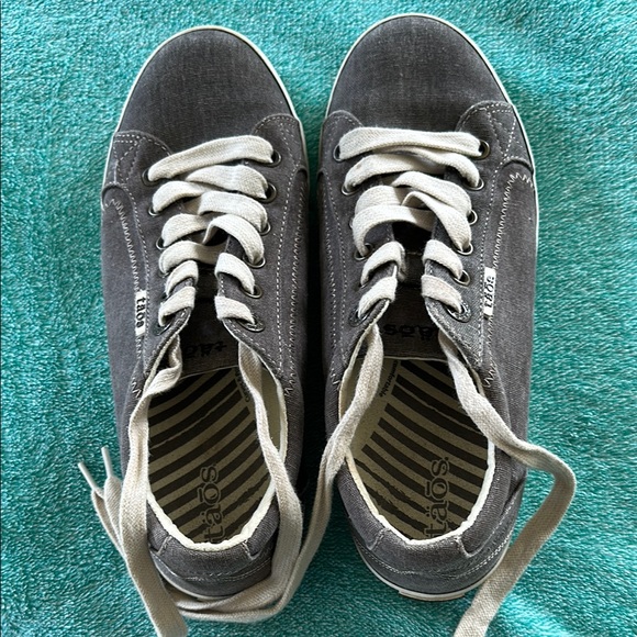 Taos Footwear Shoes - Taos Footwear Gray Athletic Shoes